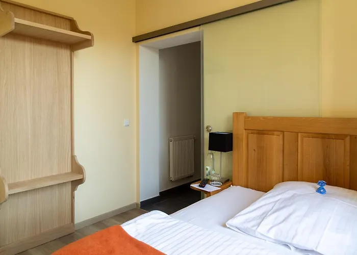 Dk Glasmanufaktur Gmbh 招待所 3*